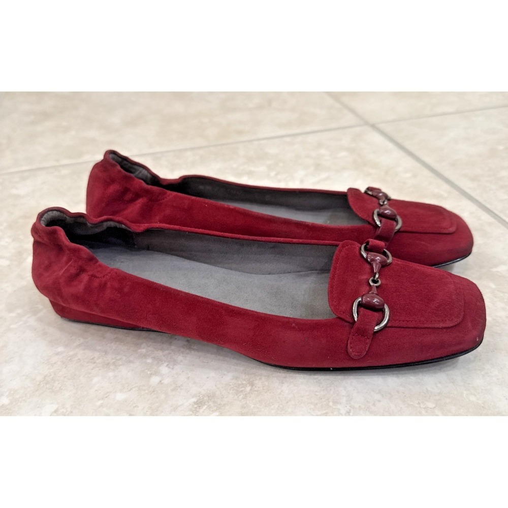 Stuart Weitzman Red Suede Square Toe Horse Bit Loafers Shoes Sz 7M Career Casual